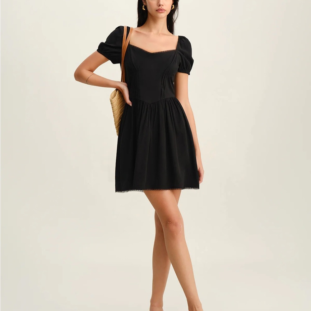 Black Sweetheart Neck Puffed Sleeve Mini Dress